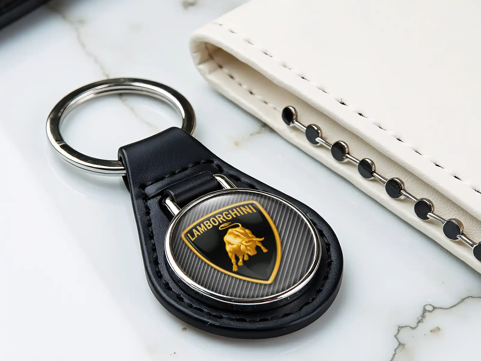 Lamborghini Porte-clés Cuir Design Qualité Bord Luxe